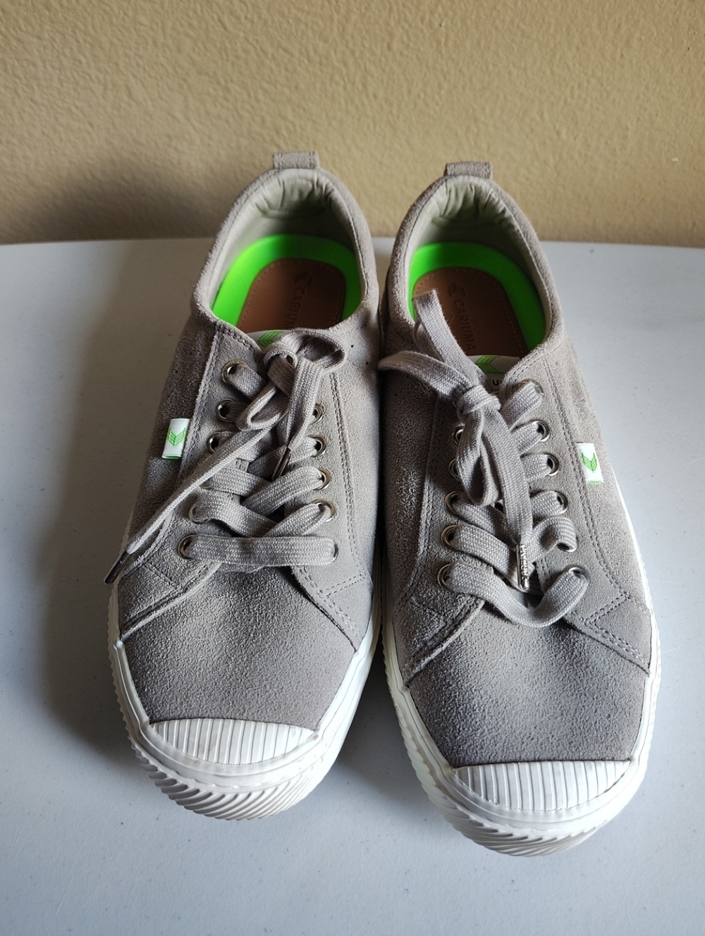 Cariuma Gray/Taupe OCA Low Suede Lace Up Skate Sneakers Men's 10 Women's 11.5